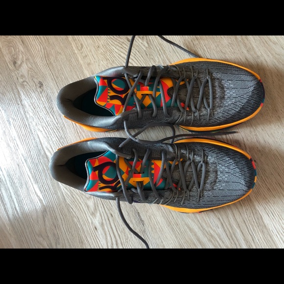 Nike KD 8s - Picture 4 of 5